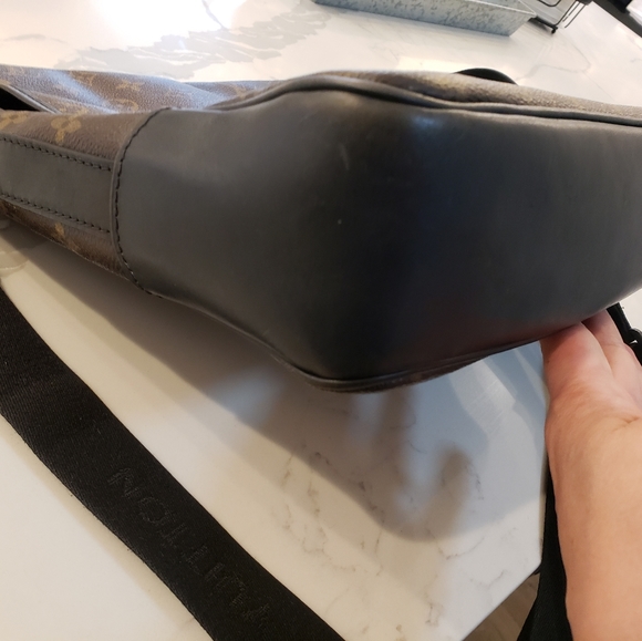 Louis Vuitton Monogram Bass GM 49th week of 2010 France - Picture 4 of 7